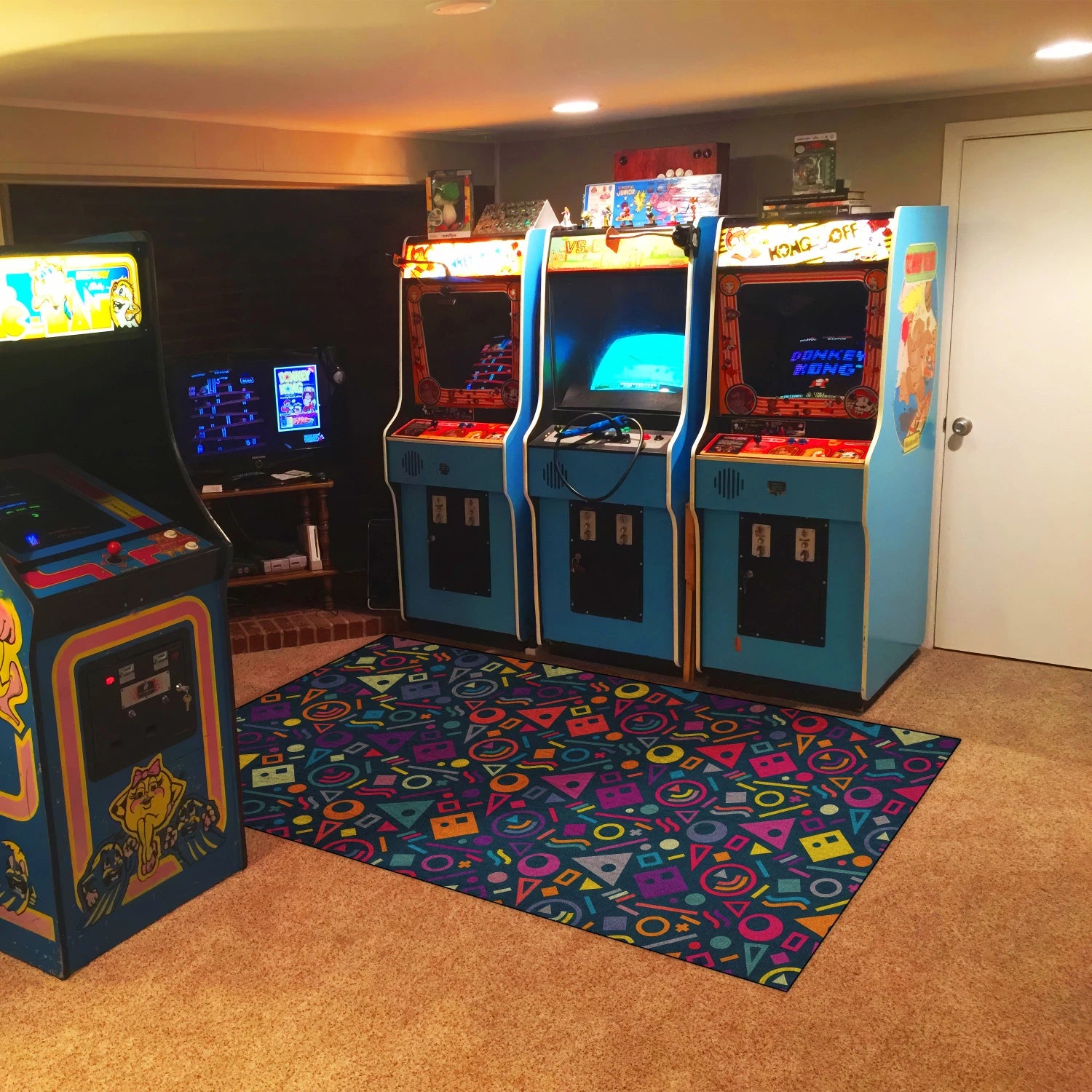 Non-slip chenille gaming rug with vibrant retro design